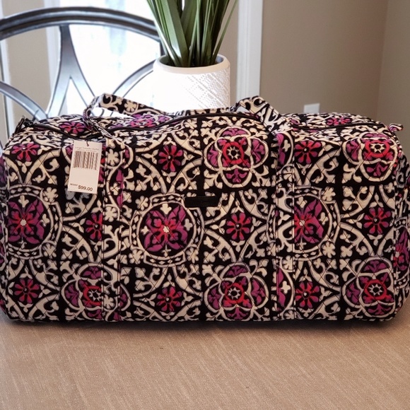 NWT Vera Bradley 2 piece travel set - Picture 4 of 8
